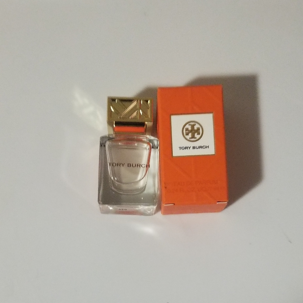 NEW Tory Burch Signature P Travel Mini - Picture 2 of 2